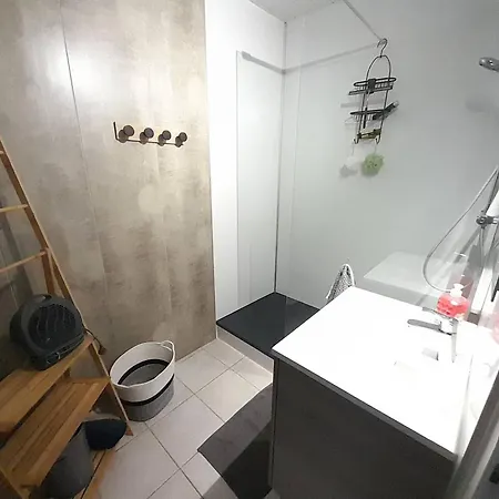 Apartment T2 Renove Avec Loggia, Proche Et Pistes Cyclables A - Fr-1-324a-57 Saint-Hilaire-de-Riez